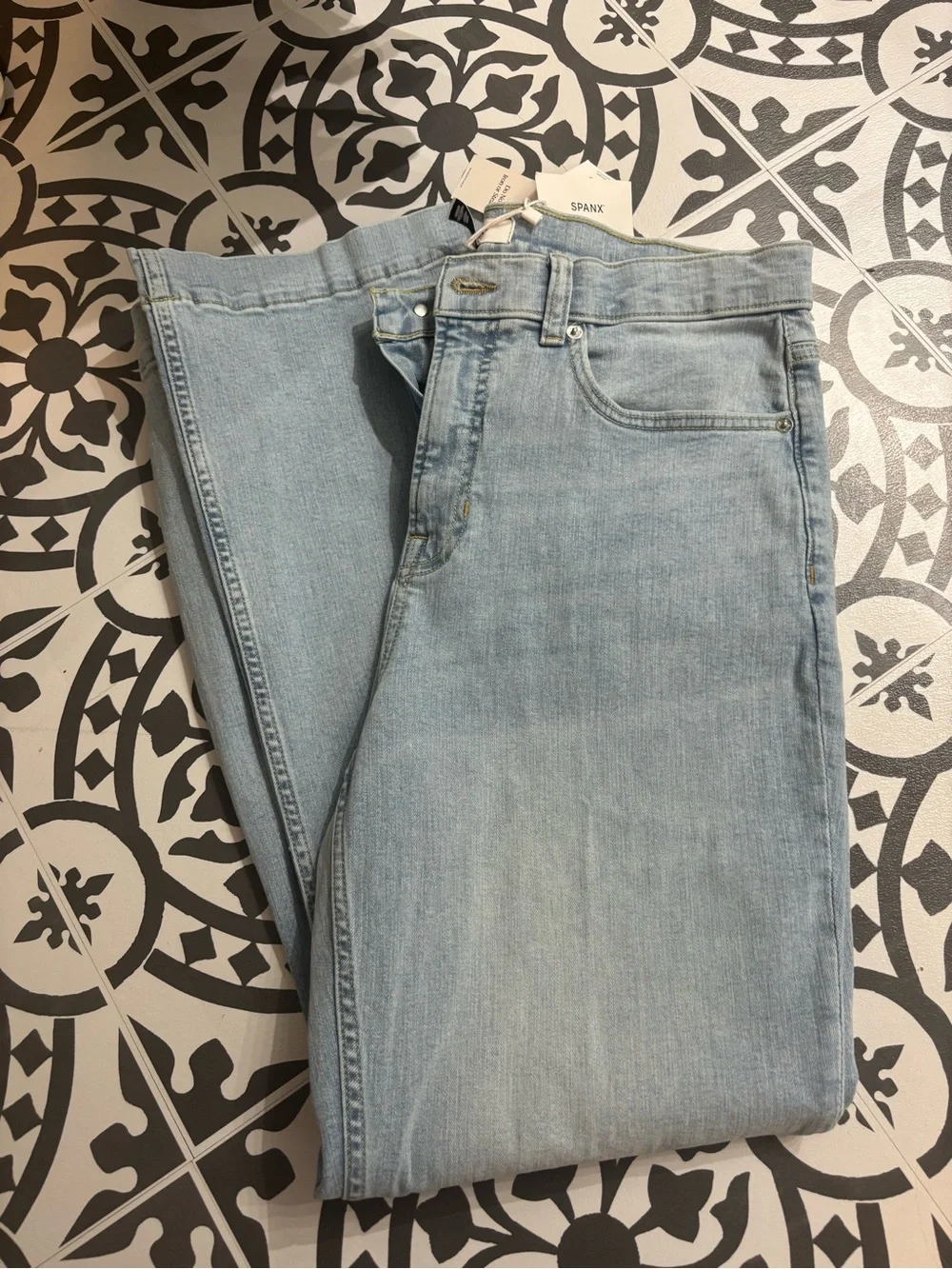 SPANX Light Wash High-Rise Women’s Jeans